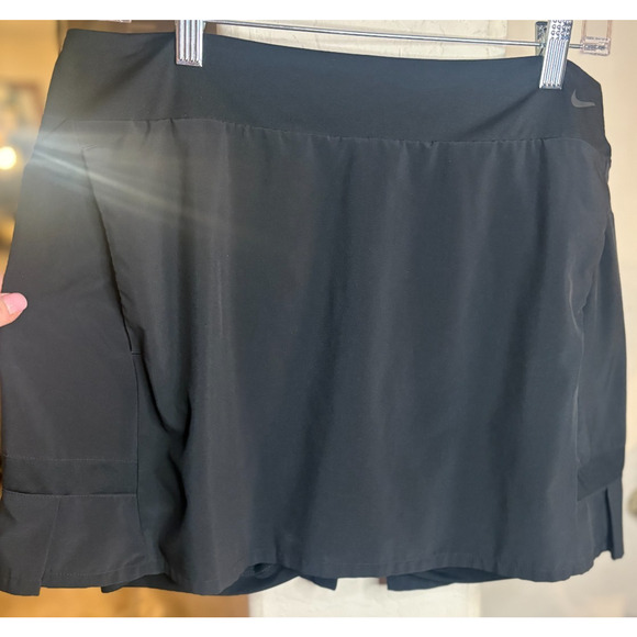 Nike Court Dri Fit Black Ruffle in Back Short Tennis/ Golf Skort Large 10-16 - Picture 1 of 2